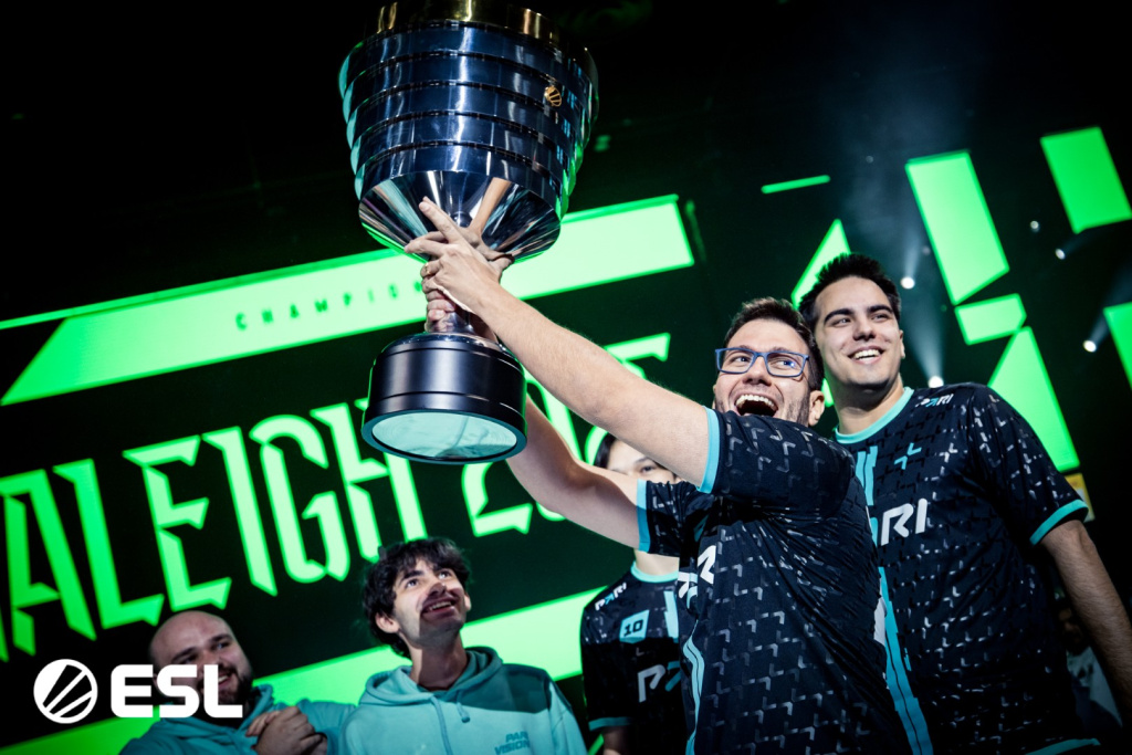 Триумф на про-сцене: команда Parivision выиграла DreamLeague Season 29 по Dota 2