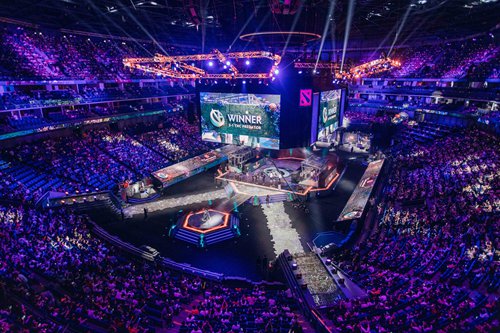 Шанхай принимает мировой киберспорт: как турнир The International по Dota 2 объединил фанатов со всей планеты