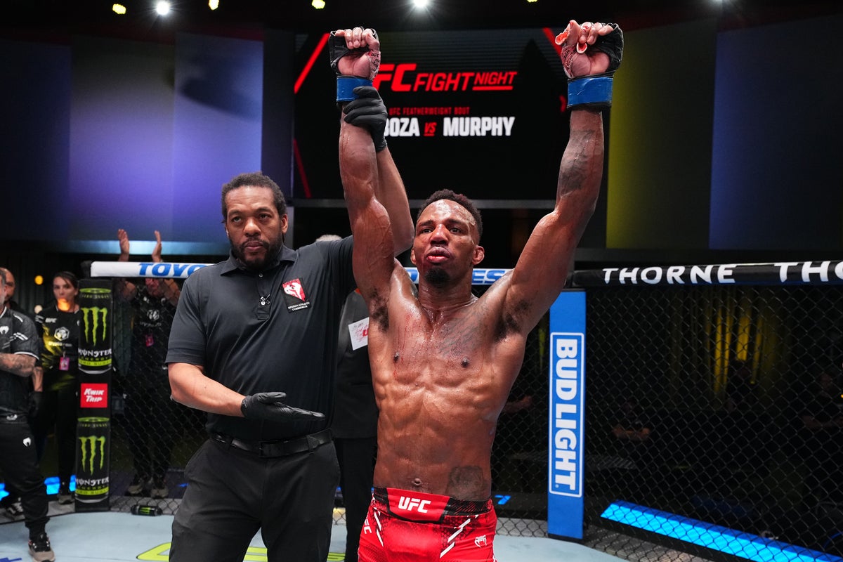 Лерон Мерфи выразил недовольство системой отбора претендентов на титул UFC в полулегком весе