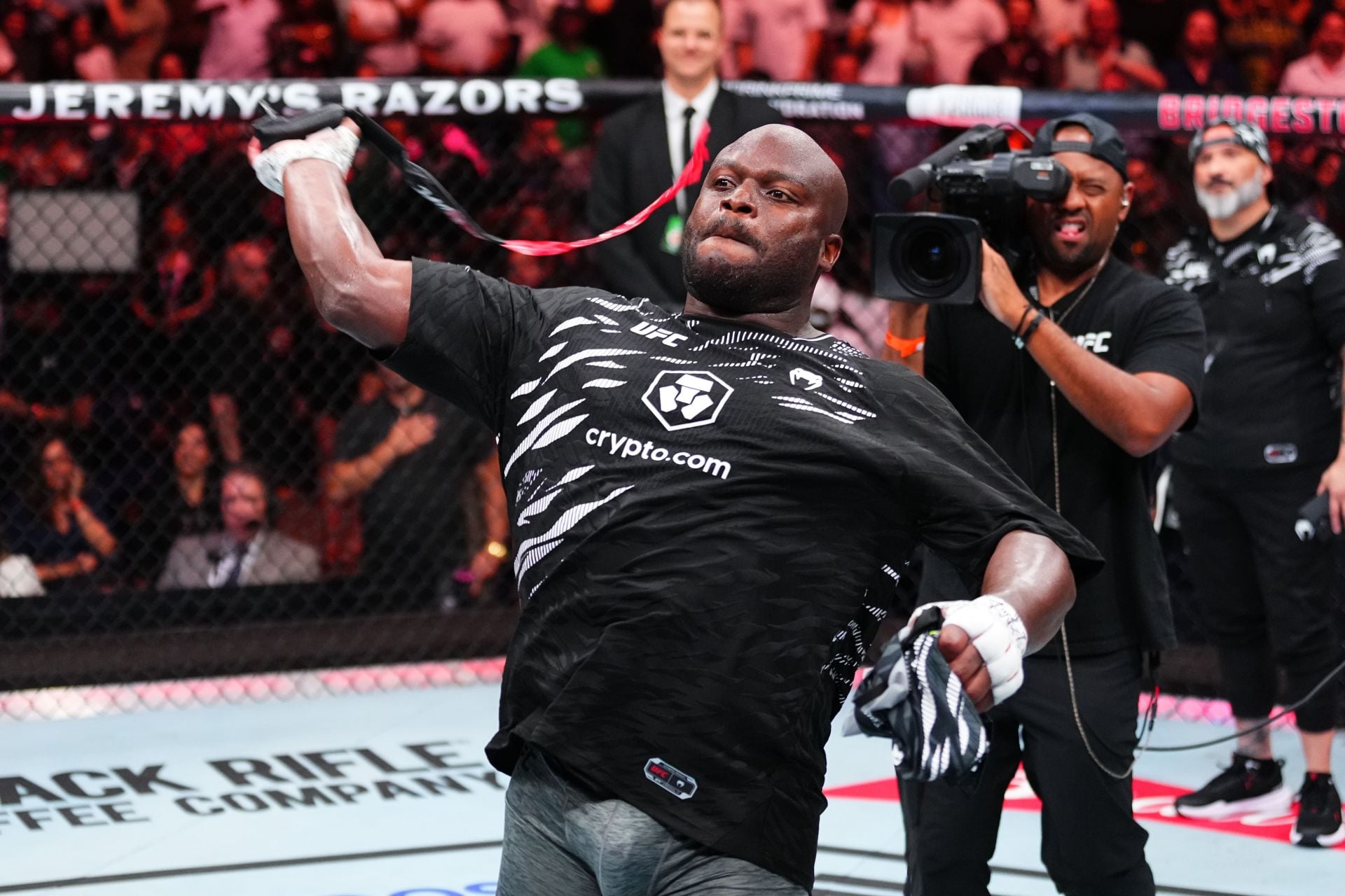 Исторические рекорды и драмы: главные итоги турнира UFC 333
