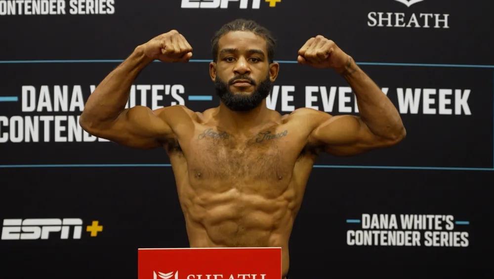 Непобежденный проспект UFC Джейкоби Смит метит в титульный бой к началу 2028 года